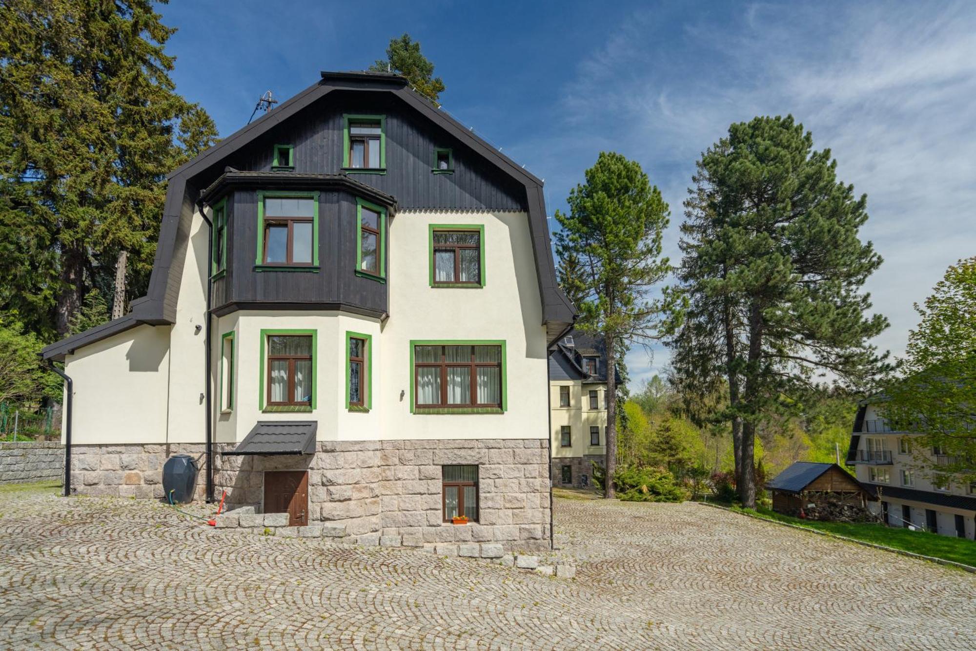 Willa Hanka Noclegi Ze Sniadaniami Szklarska Poreba Exterior photo